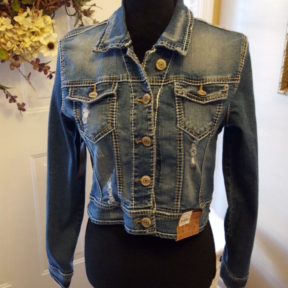 Amethyst distressed denim blue jean jacket 2 pockets Stretch size Medium New…